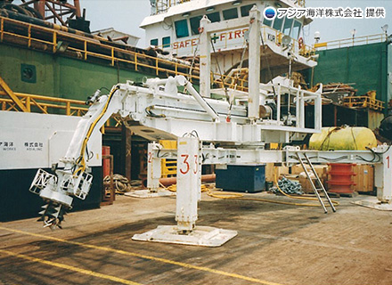 U.P.A水中掘削機